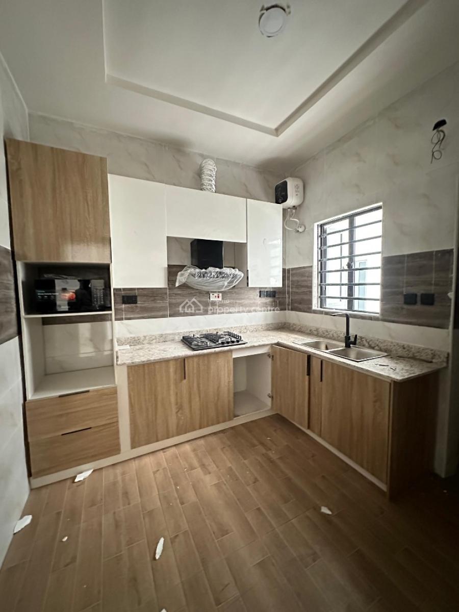 Affordable 2 Bedrooms Apartment, Mobil Road, Ilaje, Ajah, Lagos, Flat / Apartment for Sale