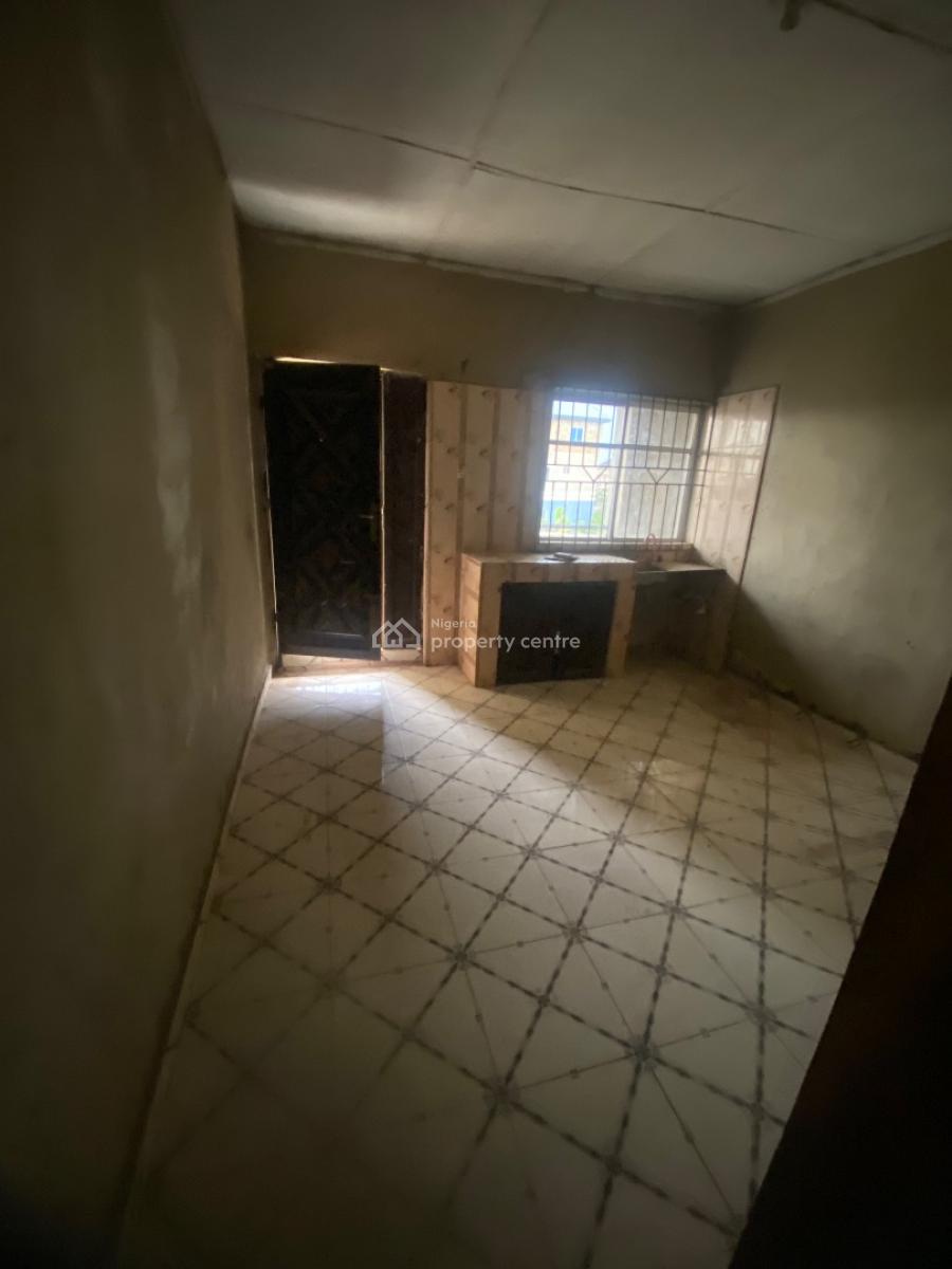 Hot  Alert  Beautiful Apartment Move in to, Igbogbo, Ikorodu, Lagos, Mini Flat (room and Parlour) for Rent