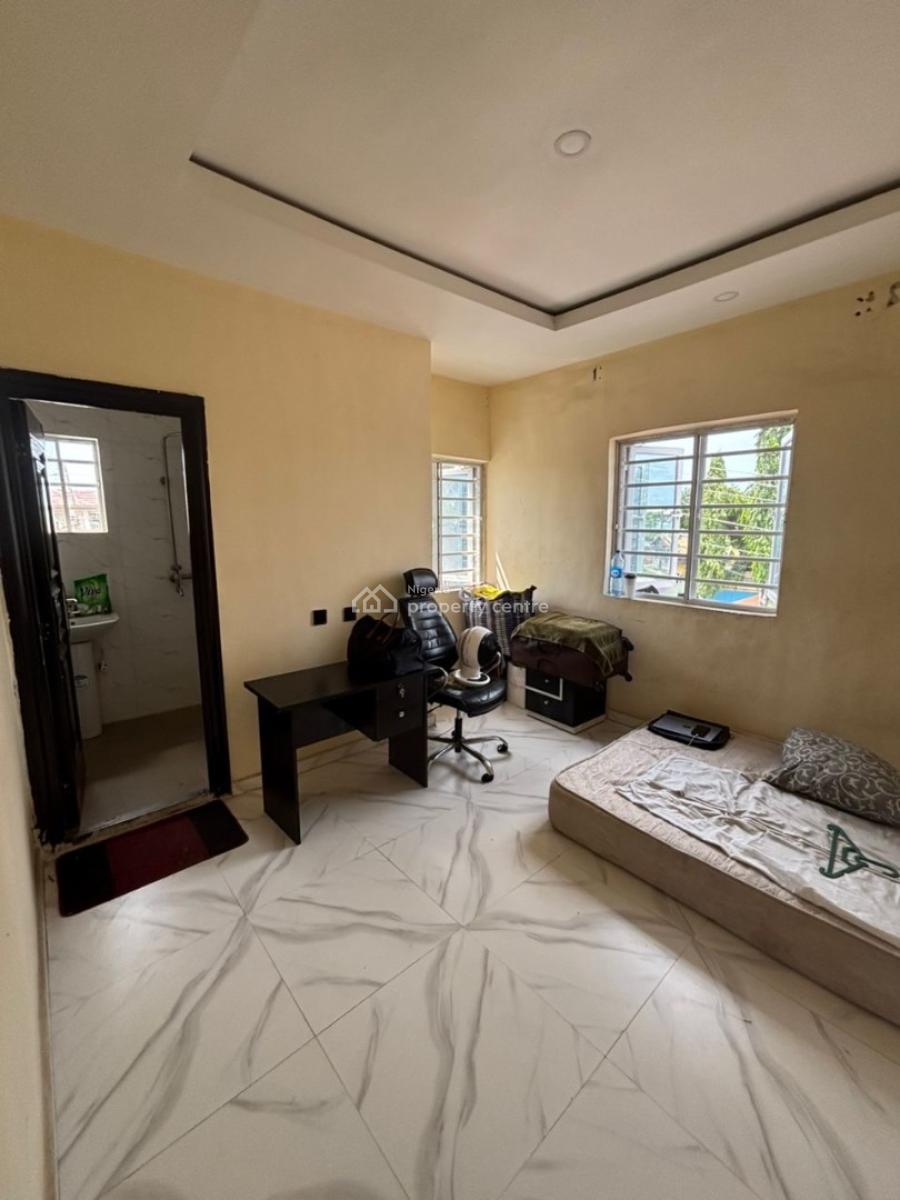 Luxury 3 Bedroom Flat Ground Floor, Mobil Road Ilaje, Ajah, Lagos, Flat / Apartment for Rent