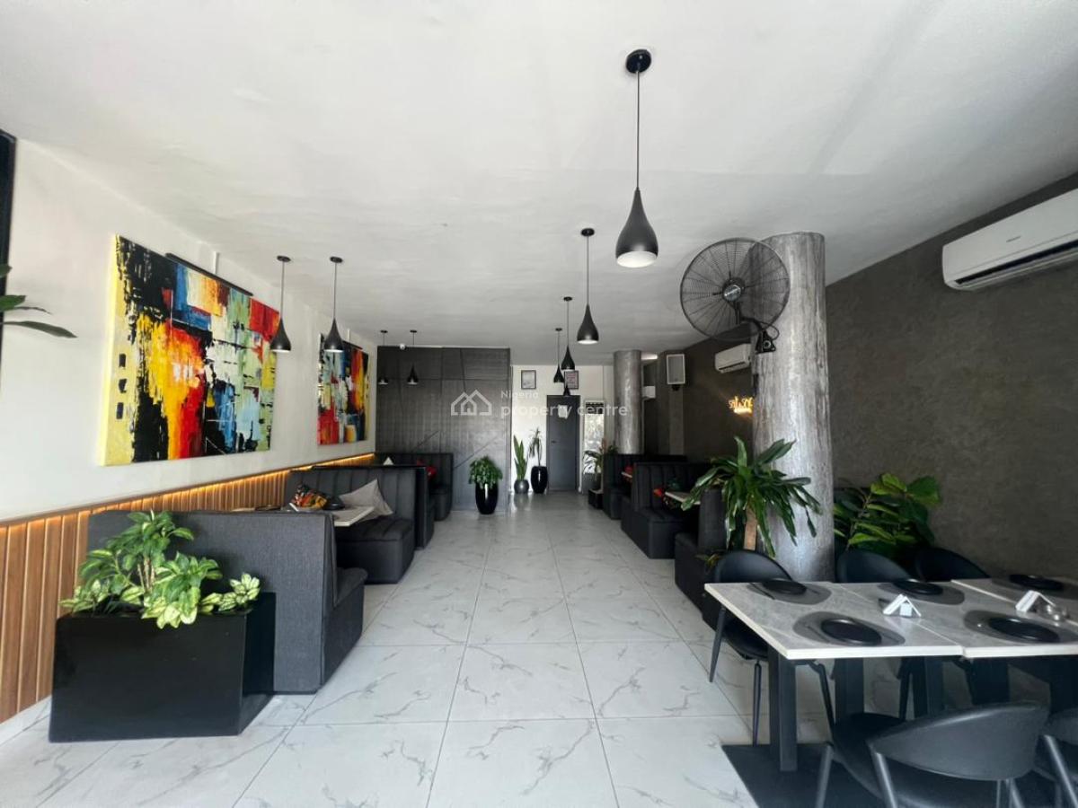 Eatery Restaurant Bar, Admiralty Way, Lekki Phase 1, Lekki, Lagos, Restaurant / Bar for Sale