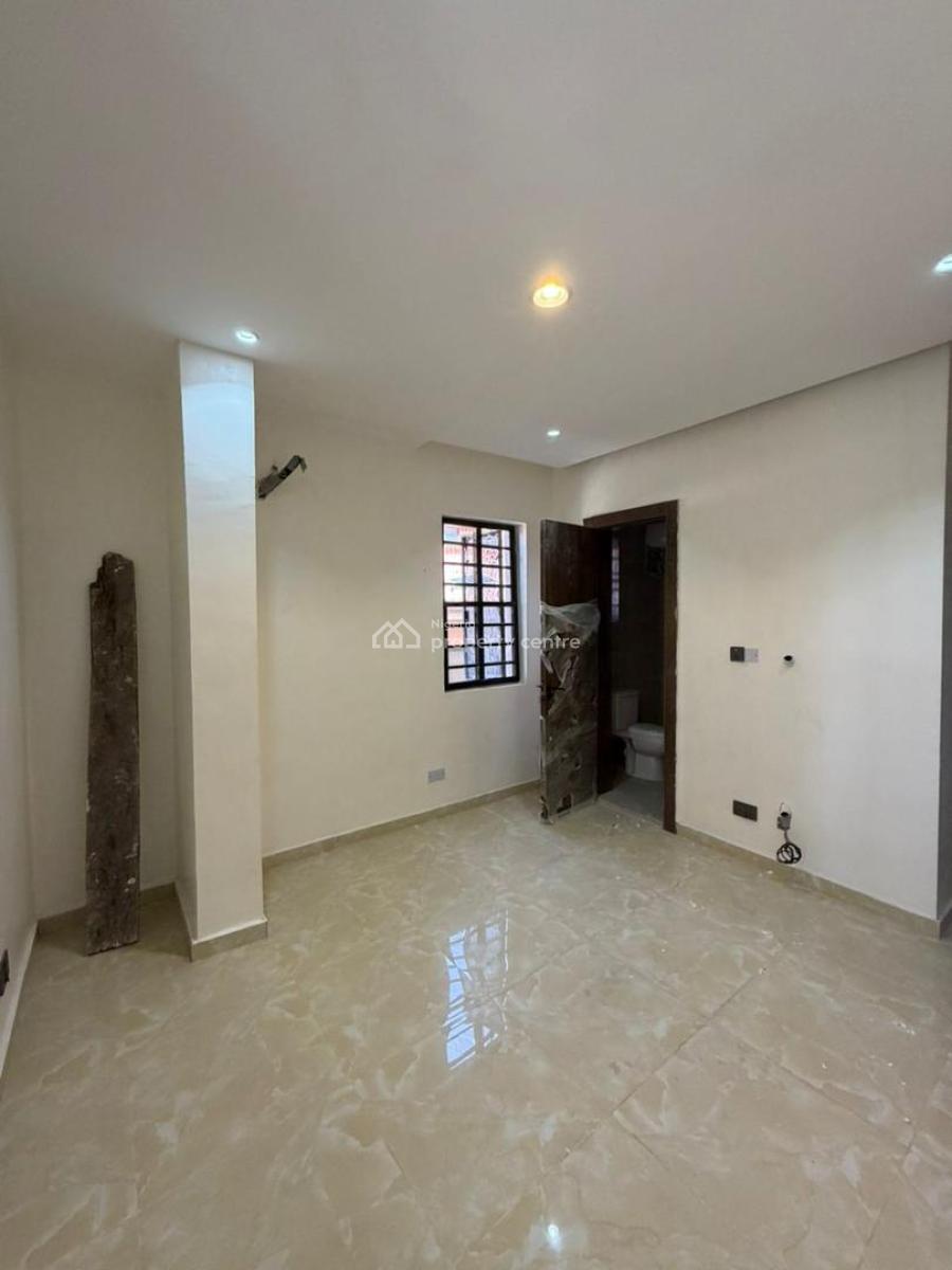 4 Bedrooms Semi Detached Duplex, Ologolo, Lekki, Lagos, Semi-detached Duplex for Sale