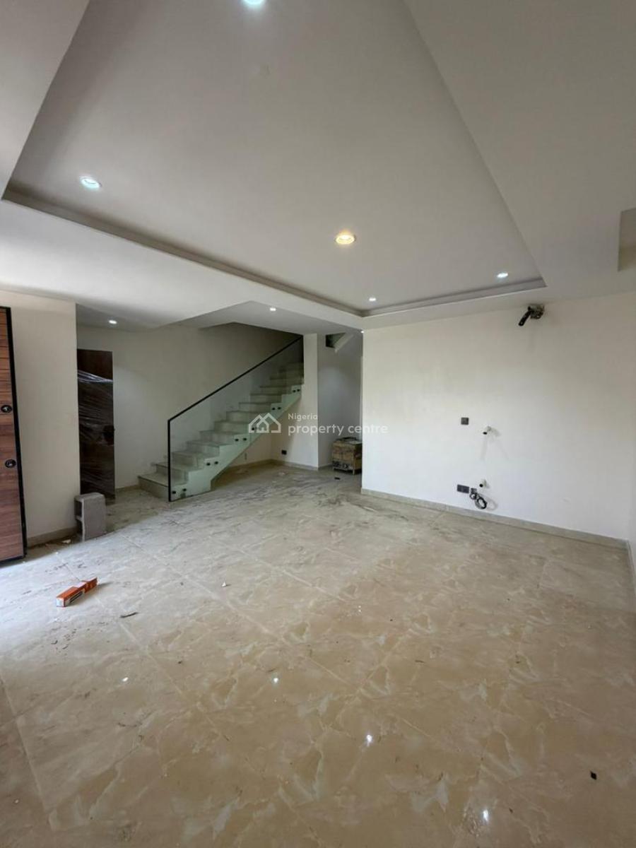 4 Bedrooms Semi Detached Duplex, Ologolo, Lekki, Lagos, Semi-detached Duplex for Sale