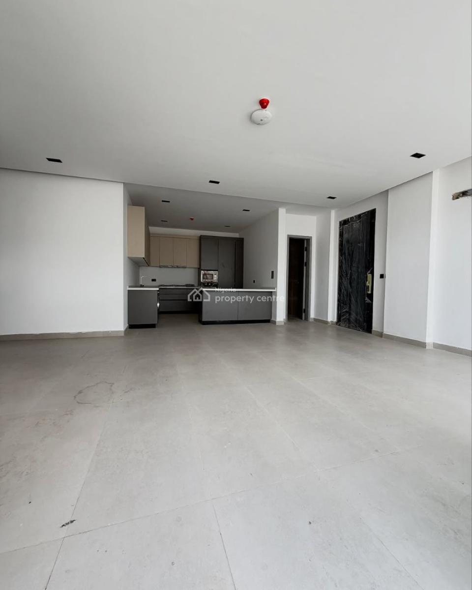 Three Bedroom Apartment, Lekki Phase 1, Lekki, Lagos, Block of Flats for Sale