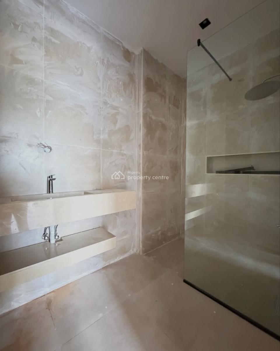 Three Bedroom Apartment, Lekki Phase 1, Lekki, Lagos, Block of Flats for Sale