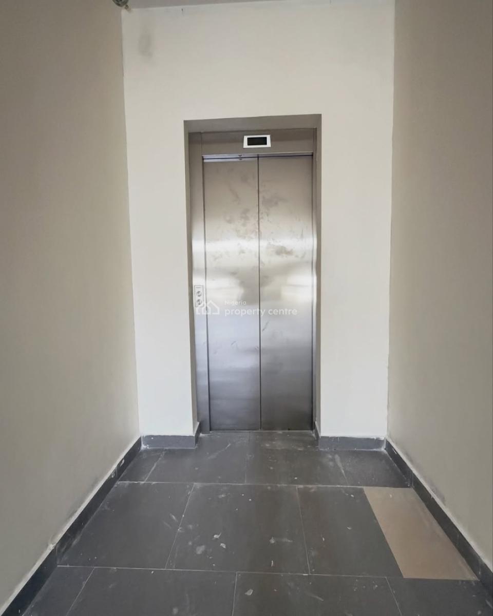 Three Bedroom Apartment, Lekki Phase 1, Lekki, Lagos, Block of Flats for Sale