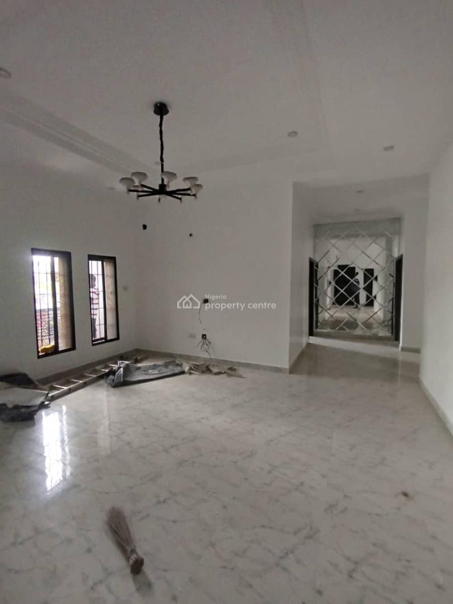Lovely 3 Bedrooms Apartment on The Last Floor, Jahi, Abuja, Flat / Apartment for Rent