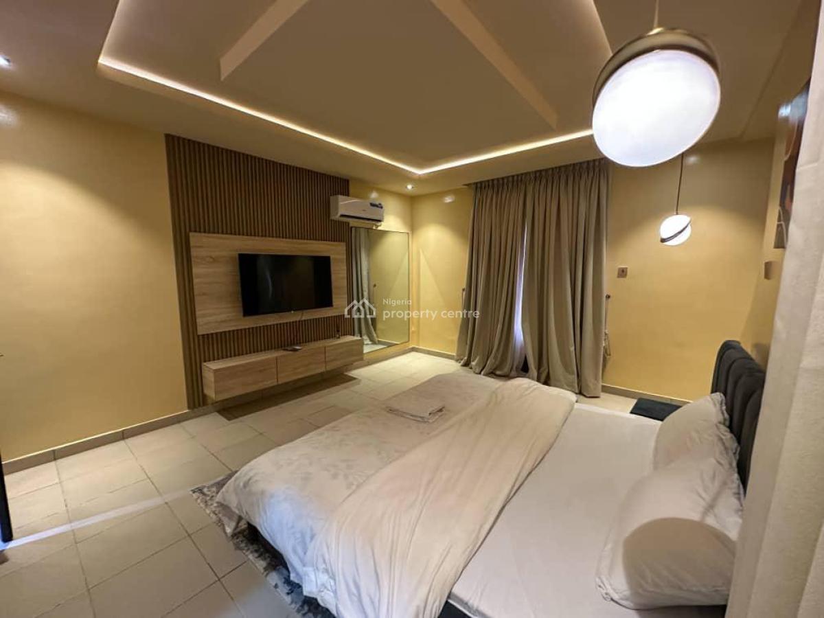 3 Bedroom Luxury Apartment, Osapa, Lekki, Lagos, Flat / Apartment Short Let