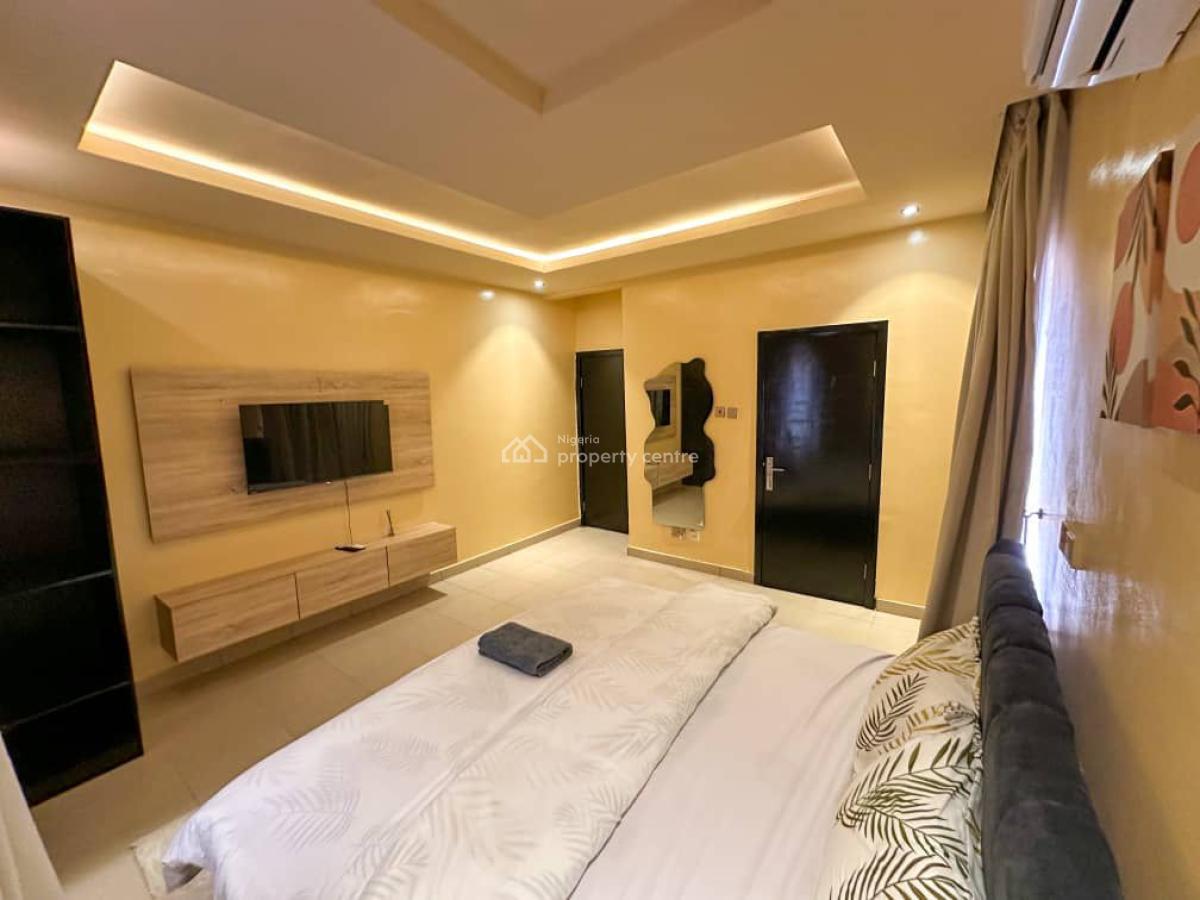 3 Bedroom Luxury Apartment, Osapa, Lekki, Lagos, Flat / Apartment Short Let