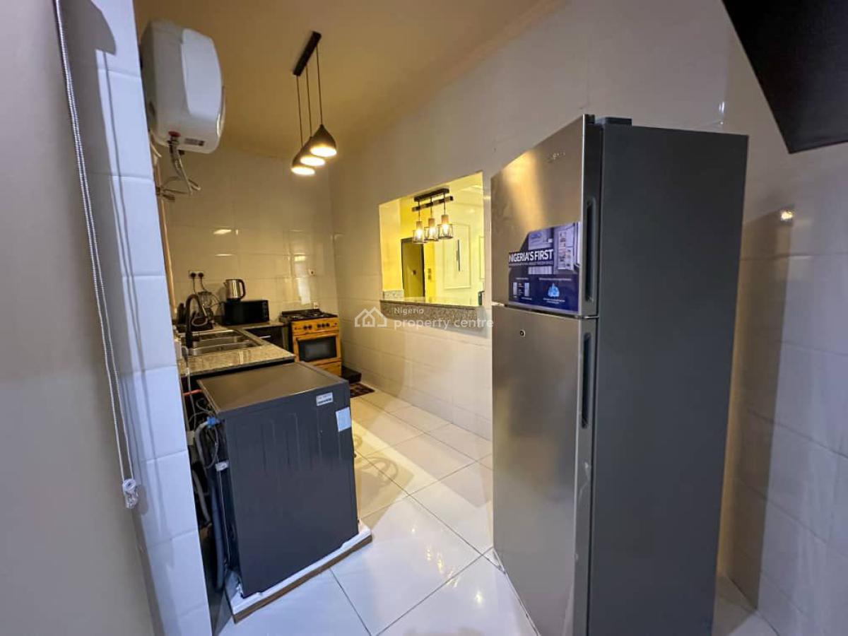 3 Bedroom Luxury Apartment, Osapa, Lekki, Lagos, Flat / Apartment Short Let