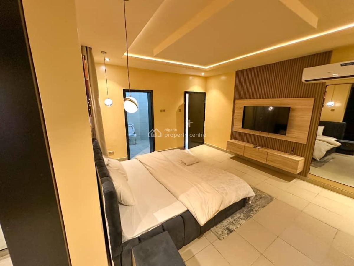 3 Bedroom Luxury Apartment, Osapa, Lekki, Lagos, Flat / Apartment Short Let