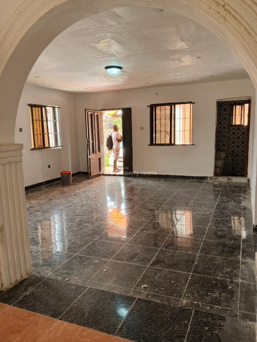 Spacious Mini Flat, Mobil Road, Opposite Emerald Estate, Ilaje, Ajah, Lagos, Mini Flat (room and Parlour) for Rent