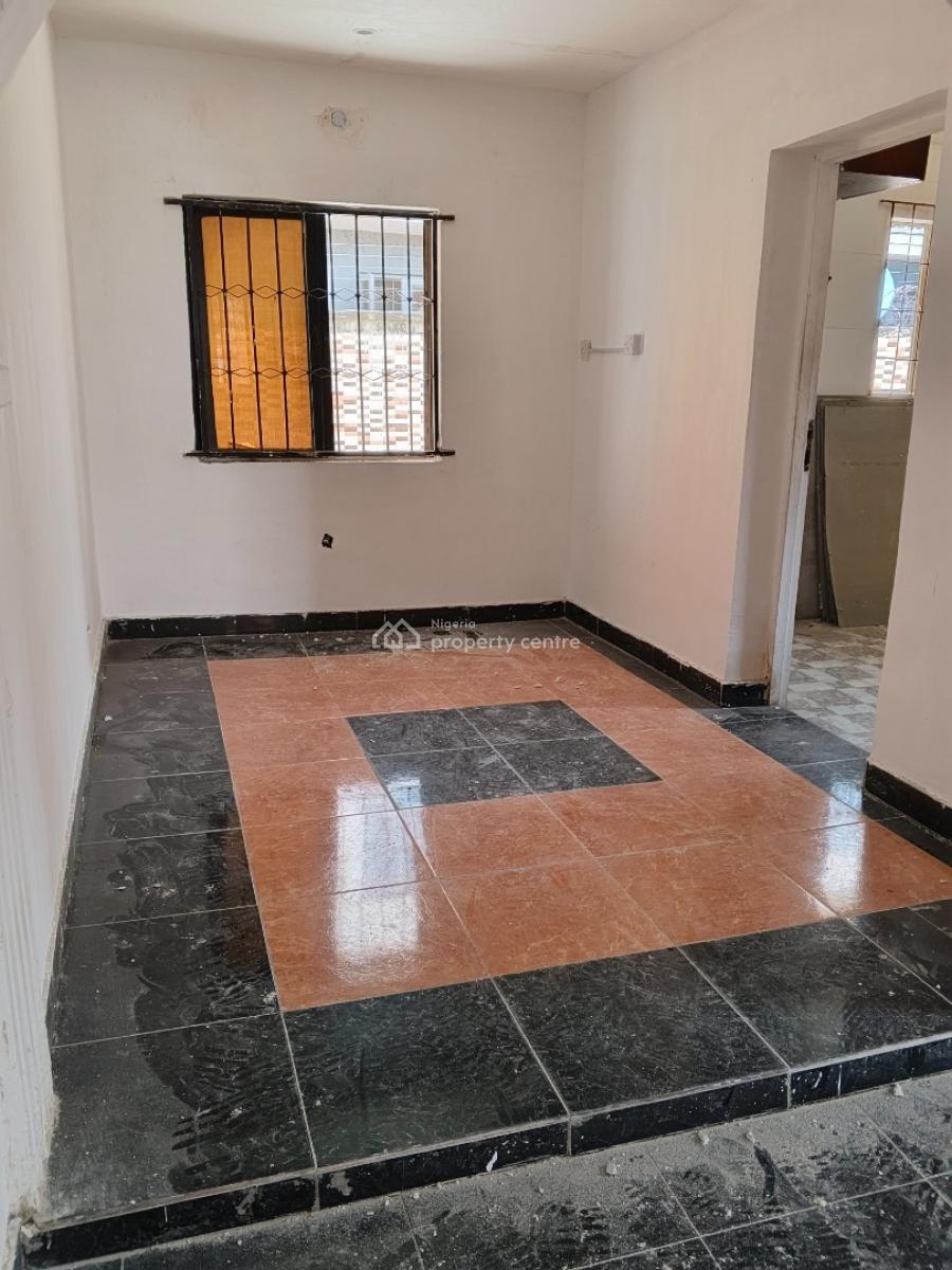Spacious Mini Flat, Mobil Road, Opposite Emerald Estate, Ilaje, Ajah, Lagos, Mini Flat (room and Parlour) for Rent