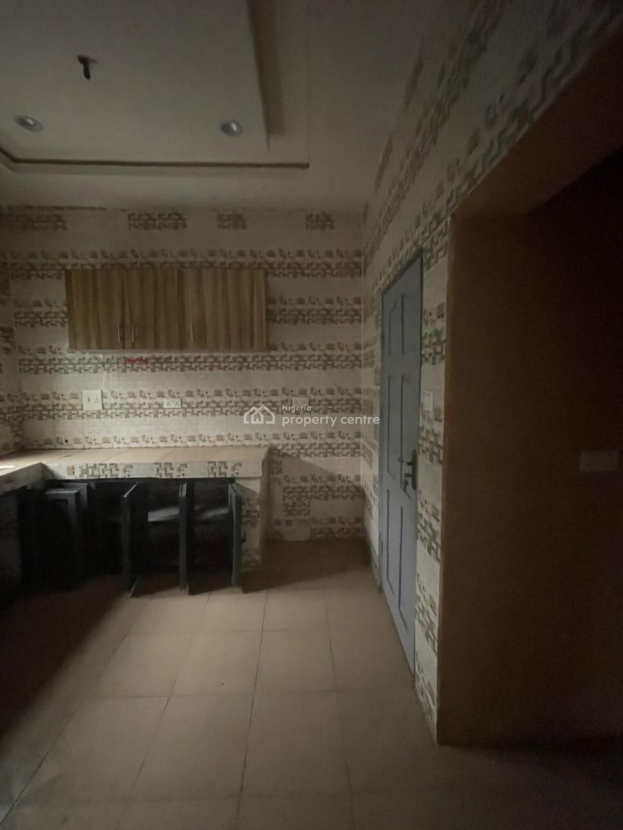 2 Bedrooms with All Rooms Ensuite, Gbagada, Lagos, Flat / Apartment for Rent