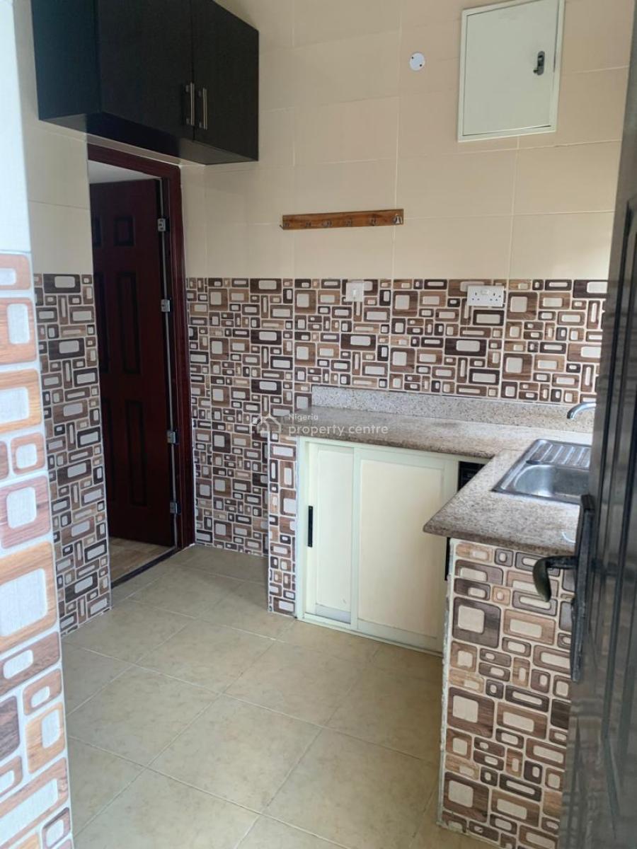 Neat and Spacious Miniflat in a Flood Free Estate, Agungi, Lekki, Lagos, Mini Flat (room and Parlour) for Rent