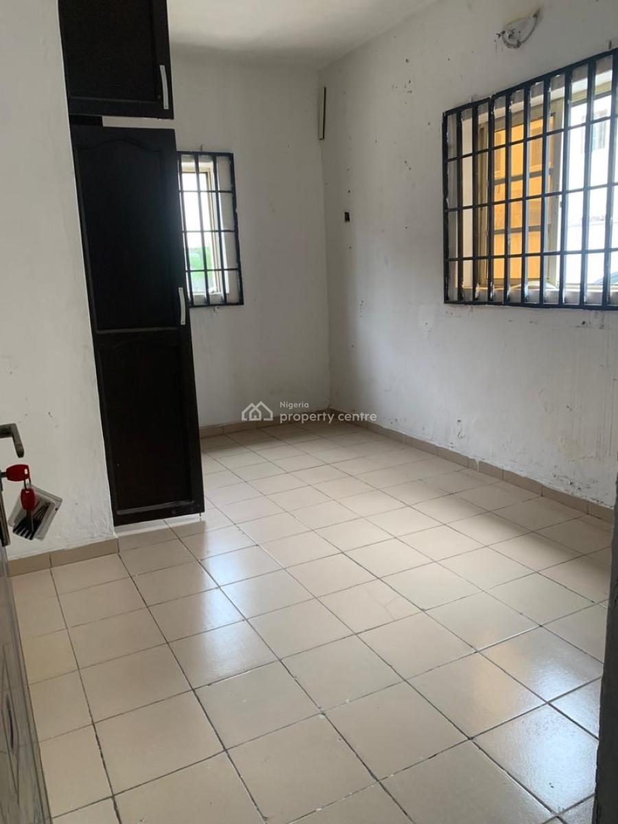 Spacious 3 Bedroom Apartment, Agungi, Lekki, Lagos, Flat / Apartment for Rent