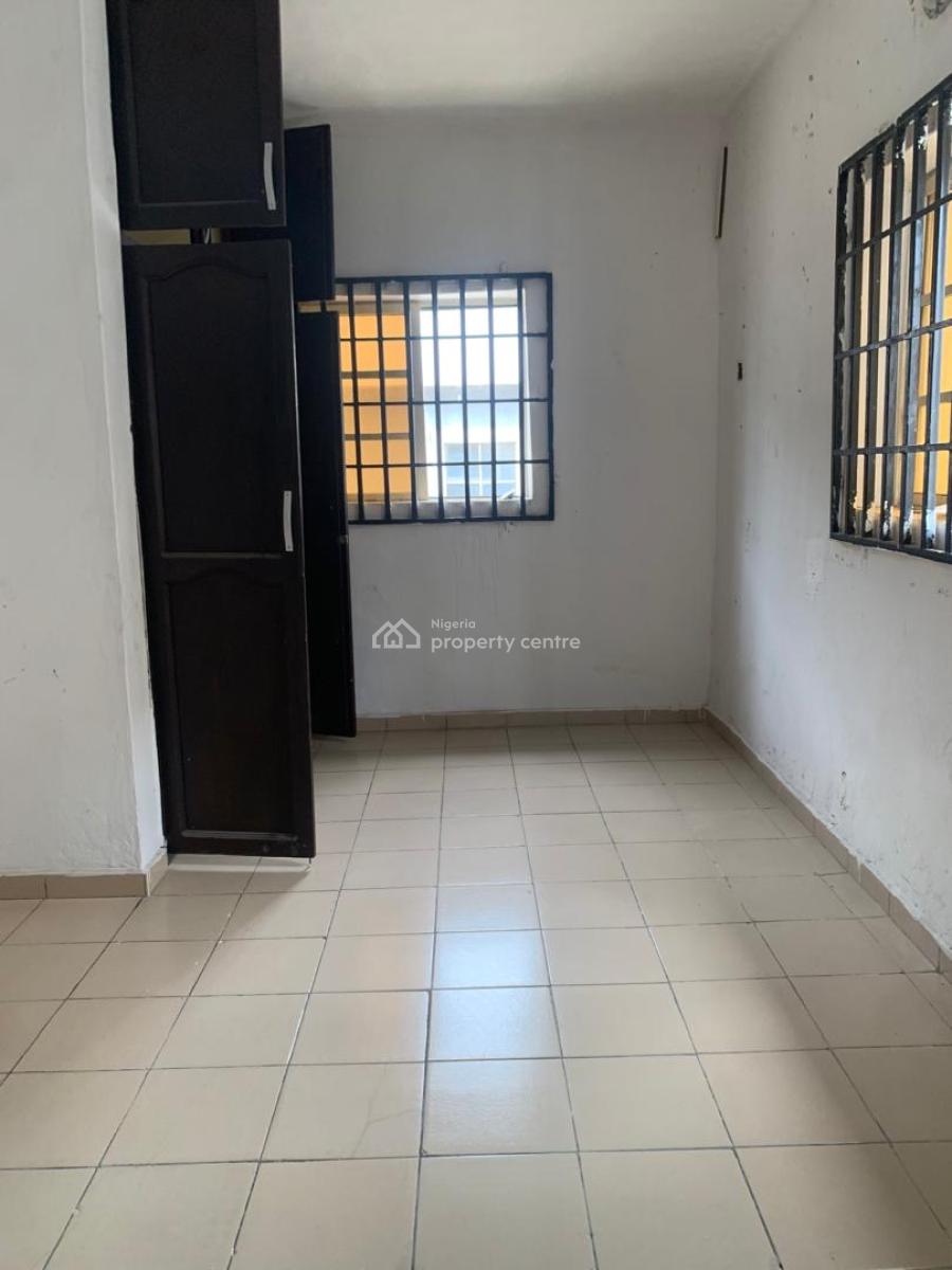 Spacious 3 Bedroom Apartment, Agungi, Lekki, Lagos, Flat / Apartment for Rent