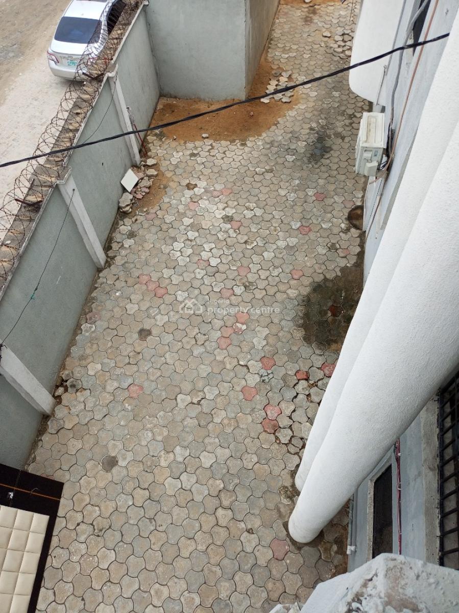 Exclusive Mini Flat ( One Bedroom), Thomas Estate, Ajah, Lagos, Mini Flat (room and Parlour) for Rent