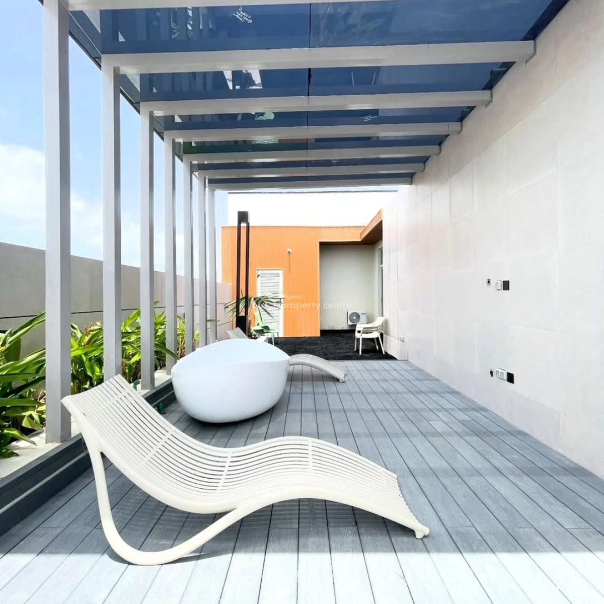 Serviced 2 Bedroom Penthouse with Bq Sitting on 400sqm, Lekki Phase 1, Lekki, Lagos, Block of Flats for Sale