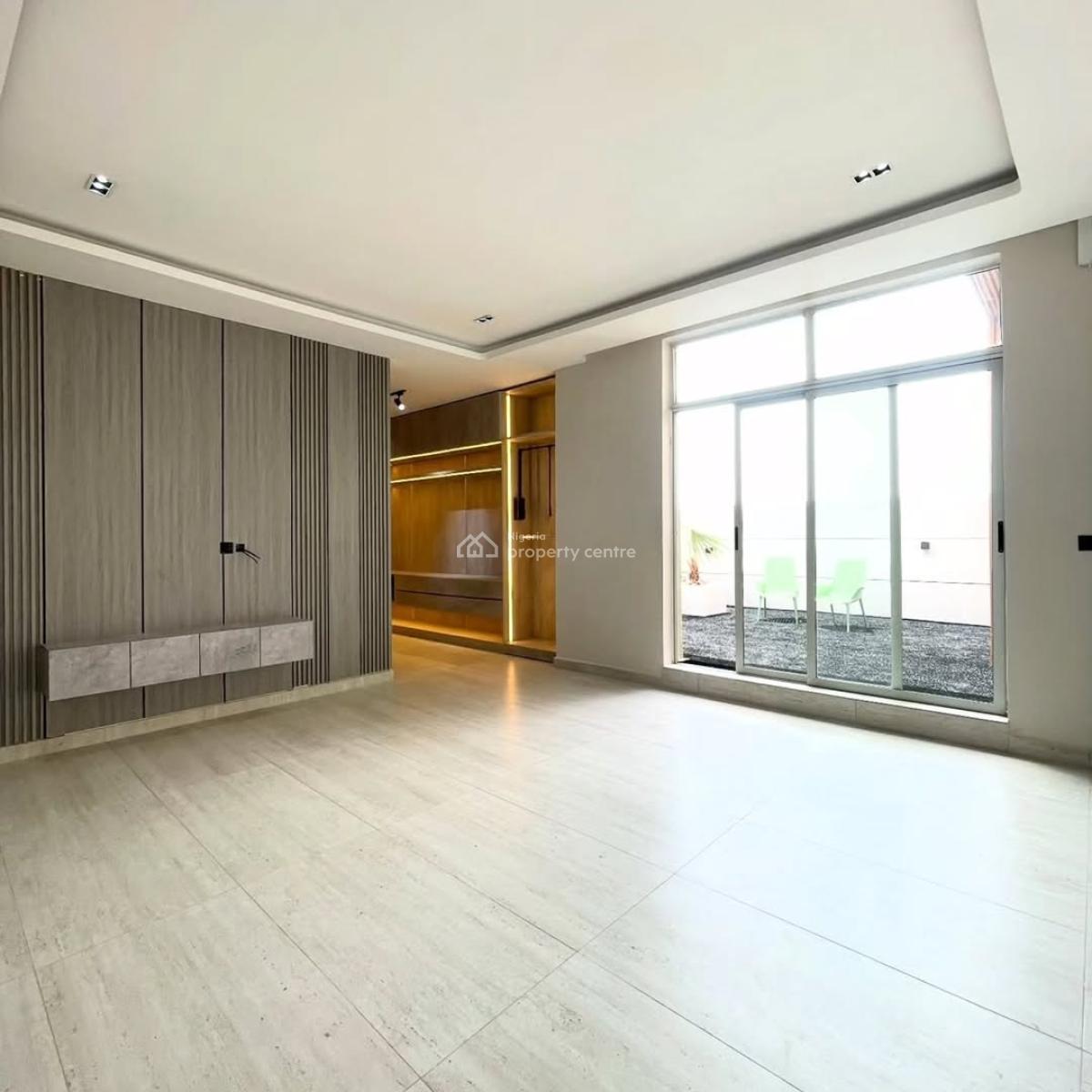 Serviced 2 Bedroom Penthouse with Bq Sitting on 400sqm, Lekki Phase 1, Lekki, Lagos, Block of Flats for Sale