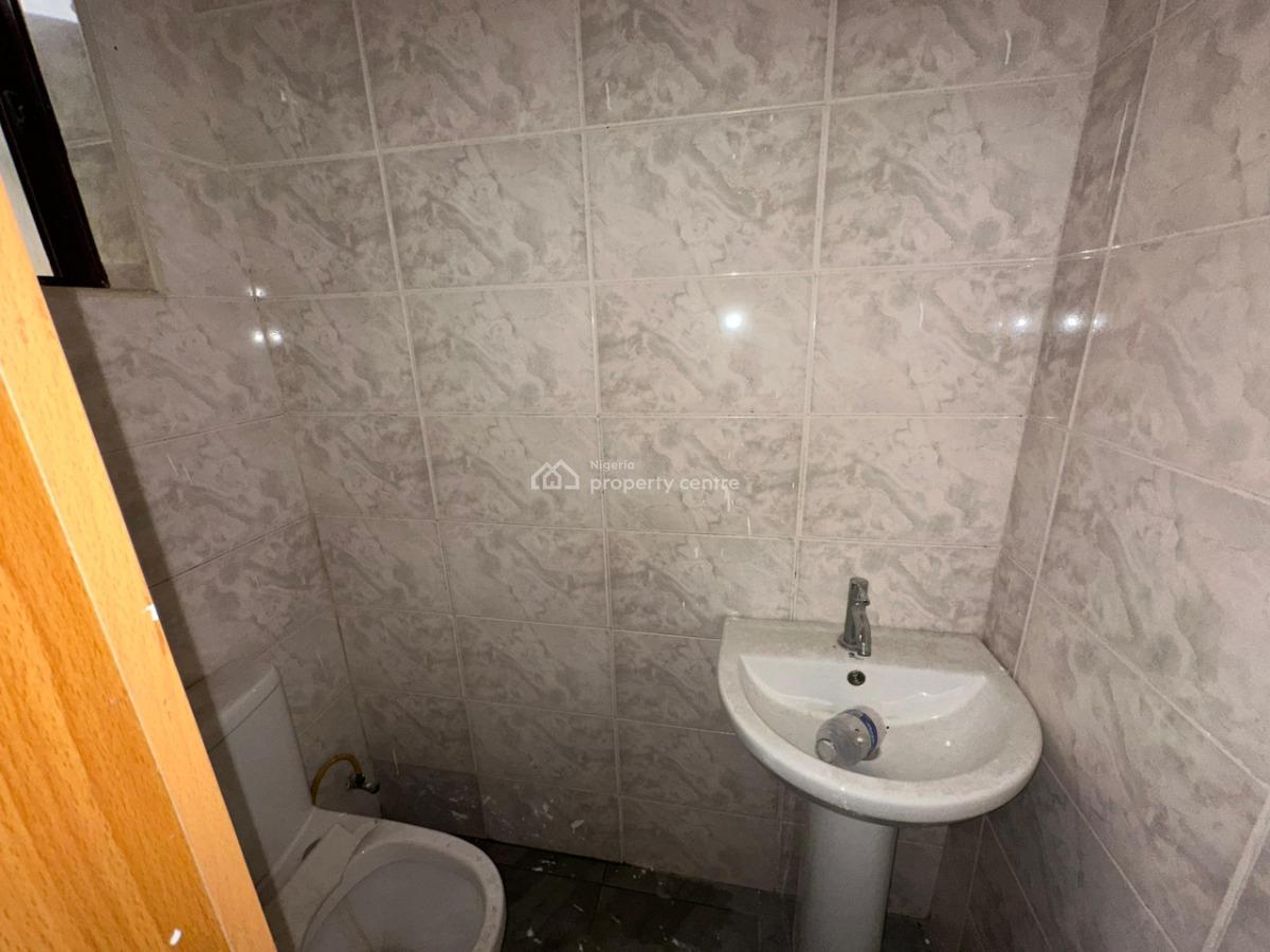 2 Bedroom Flat, Off International Airport Road Ajao Estate, Isolo, Lagos, Flat / Apartment for Rent