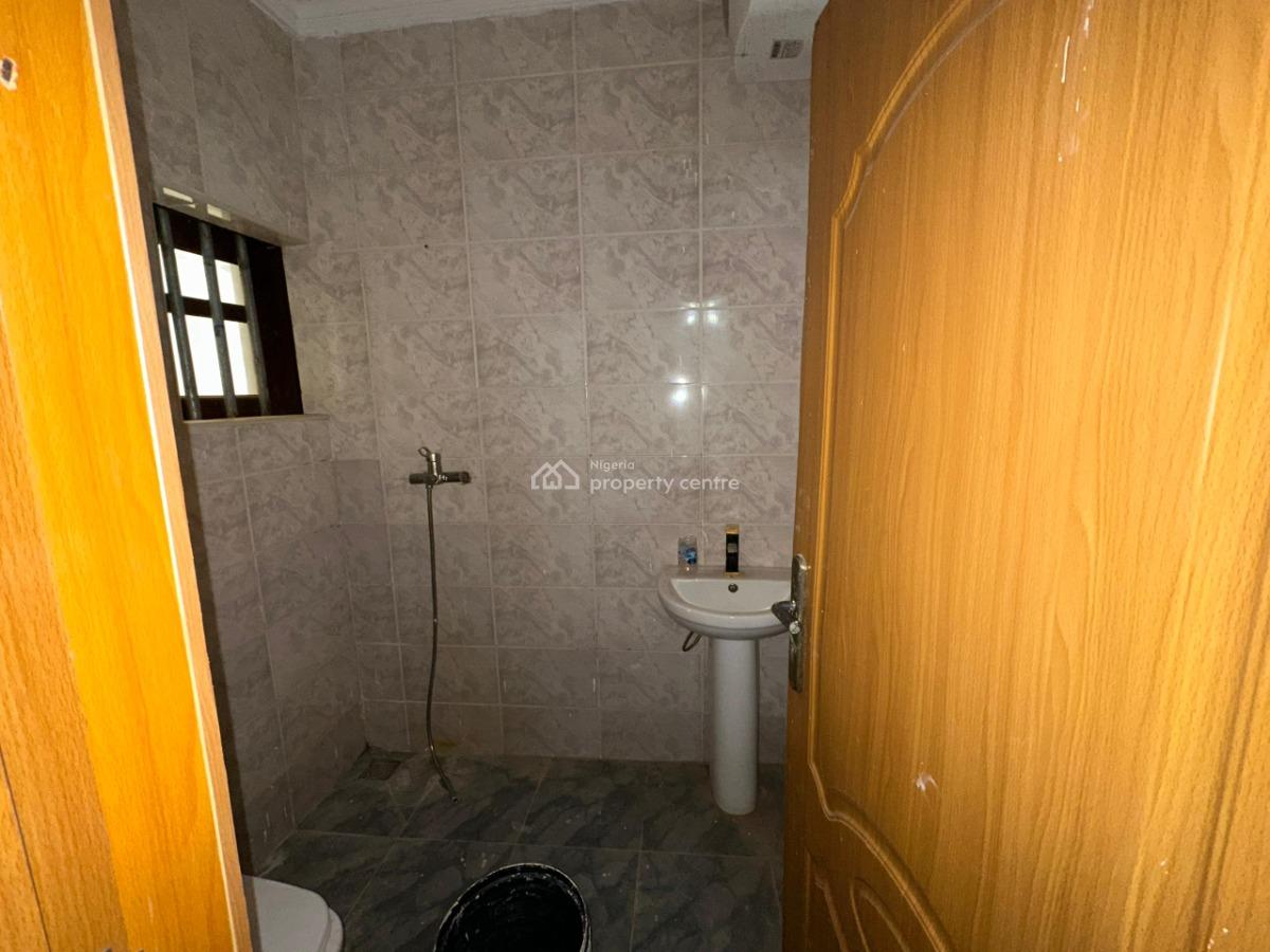2 Bedroom Flat, Off International Airport Road Ajao Estate, Isolo, Lagos, Flat / Apartment for Rent