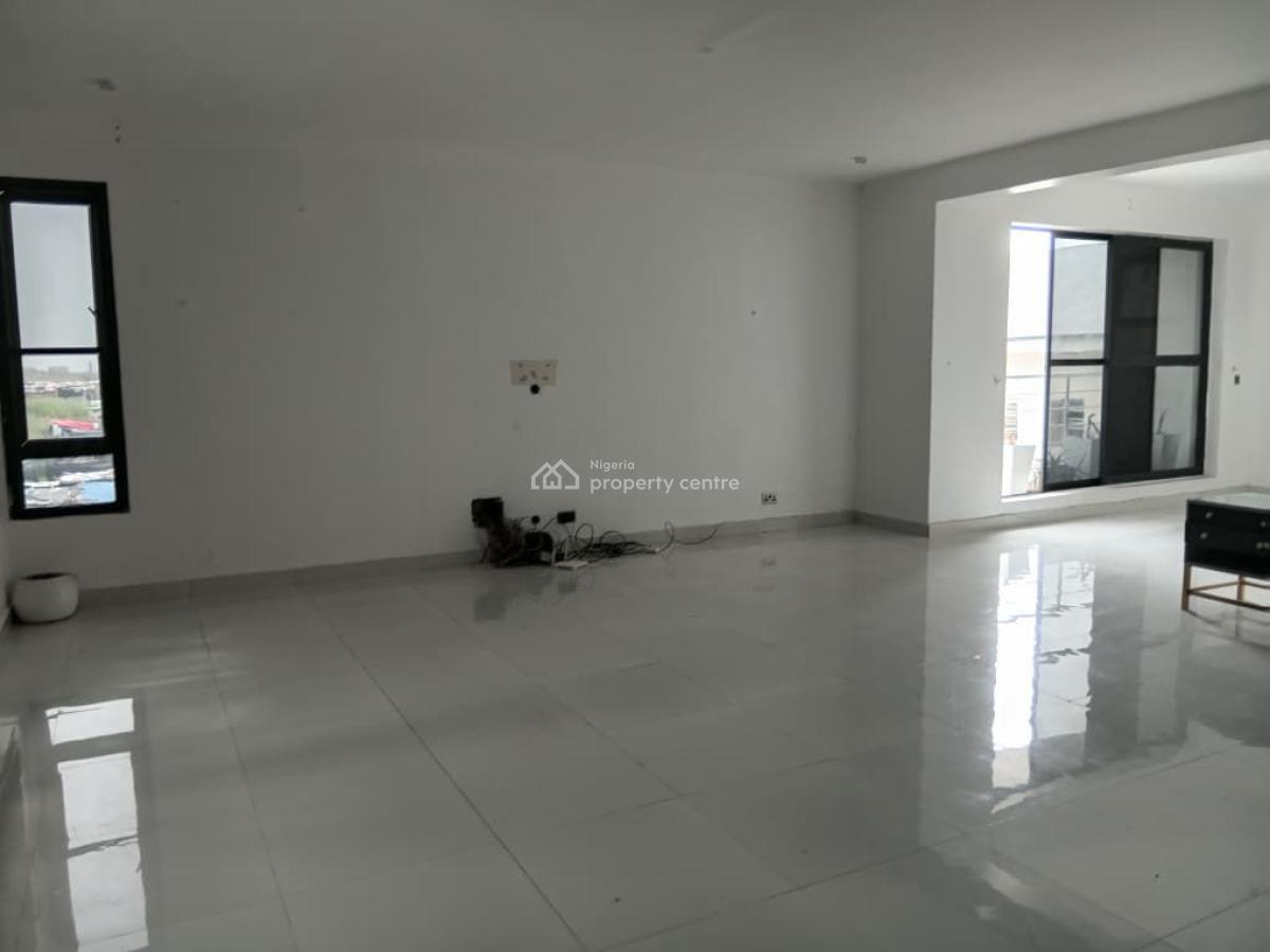 4 Bedroom Maisonette in a Serene Environment, Off Freedom Way, Lekki Phase 1, Lekki, Lagos, Flat / Apartment for Rent