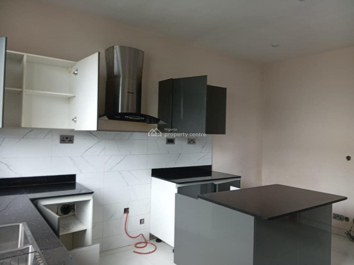 4 Bedroom Maisonette in a Serene Environment, Off Freedom Way, Lekki Phase 1, Lekki, Lagos, Flat / Apartment for Rent