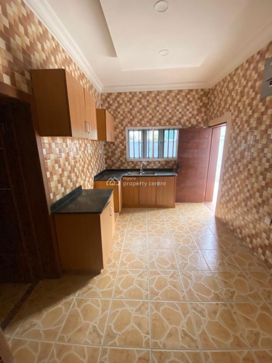 3 Bedroom Apartment, Atlantic View Estate New Road, Lekki, Lagos, Flat / Apartment for Rent