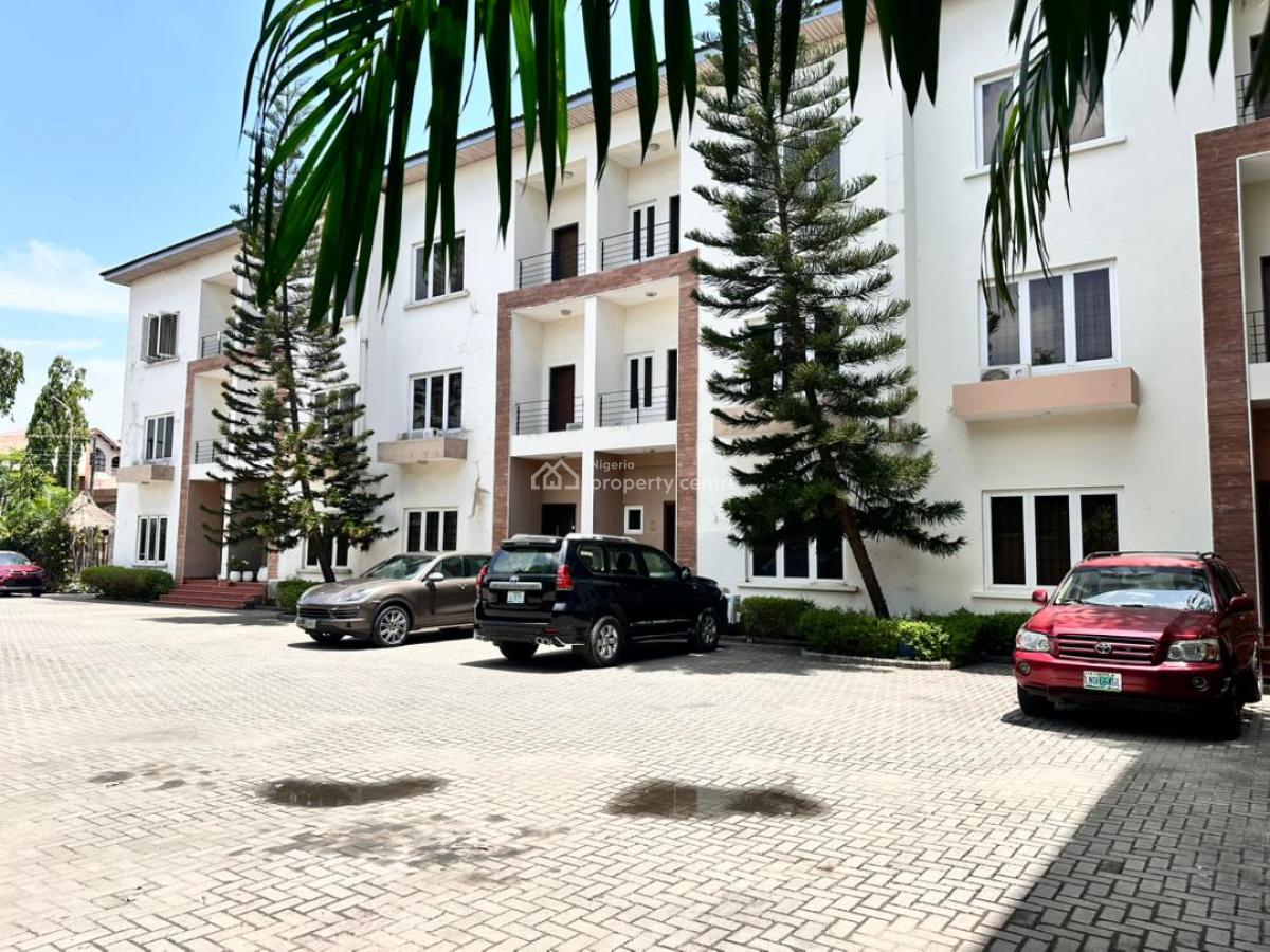 Serviced 4 Bedroom Terraced, Lekki Phase 1, Lekki, Lagos, Flat / Apartment for Rent