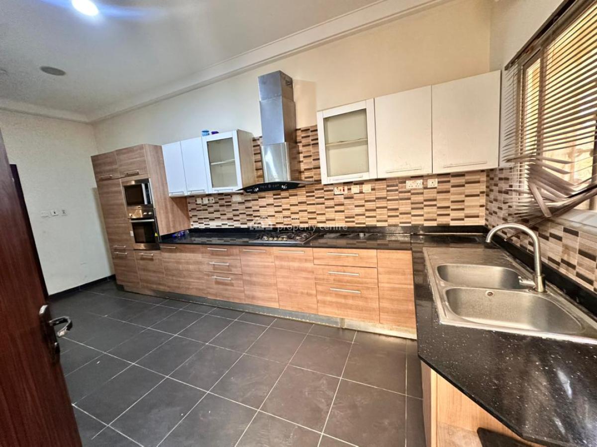 Serviced 4 Bedroom Terraced, Lekki Phase 1, Lekki, Lagos, Flat / Apartment for Rent