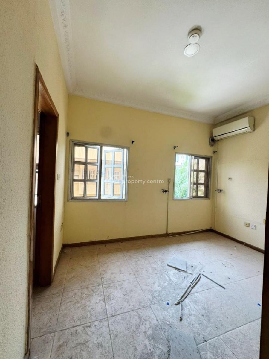 Massive 5 Bedroom Apartment, Lekki Phase 1, Lekki, Lagos, Flat / Apartment for Rent