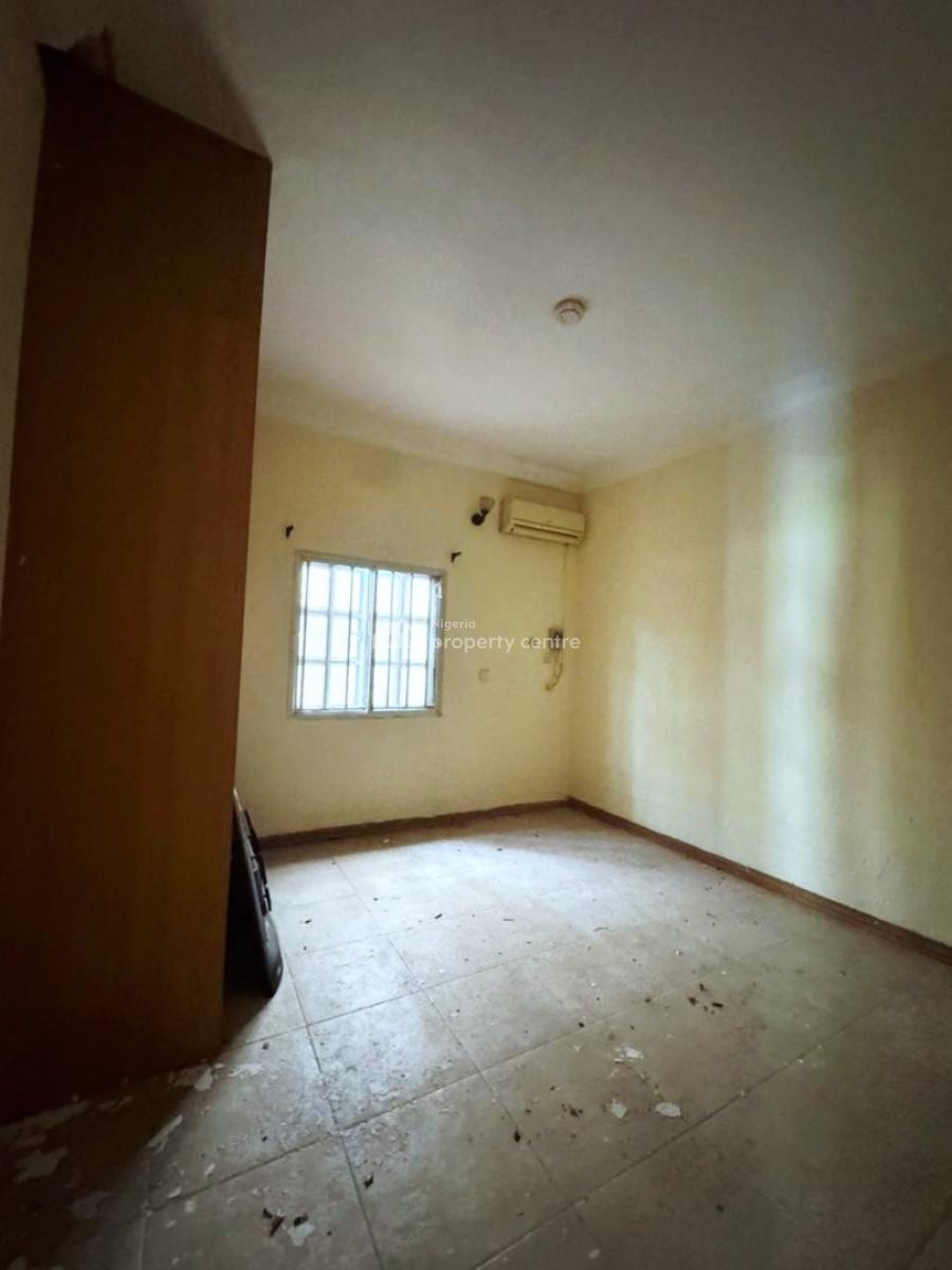 Massive 5 Bedroom Apartment, Lekki Phase 1, Lekki, Lagos, Flat / Apartment for Rent