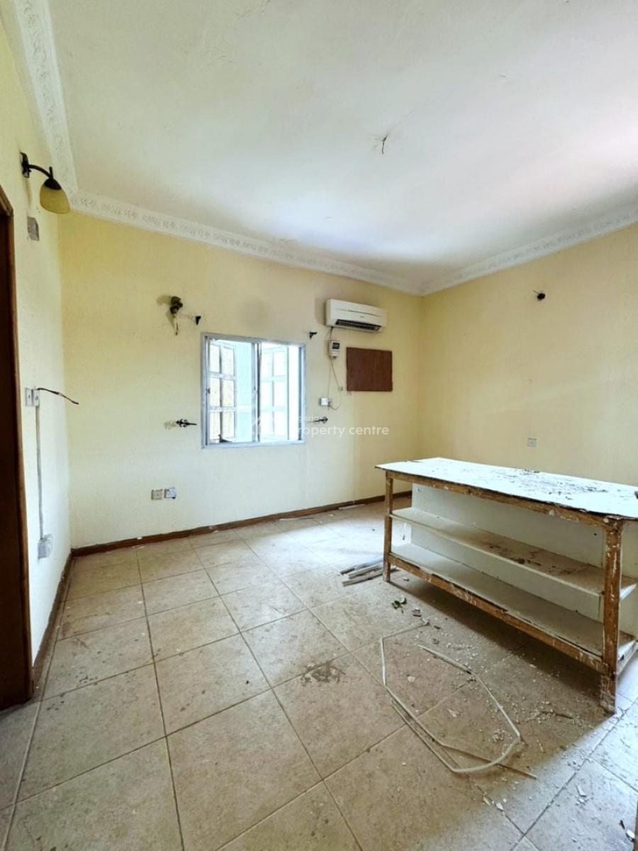 Massive 5 Bedroom Apartment, Lekki Phase 1, Lekki, Lagos, Flat / Apartment for Rent