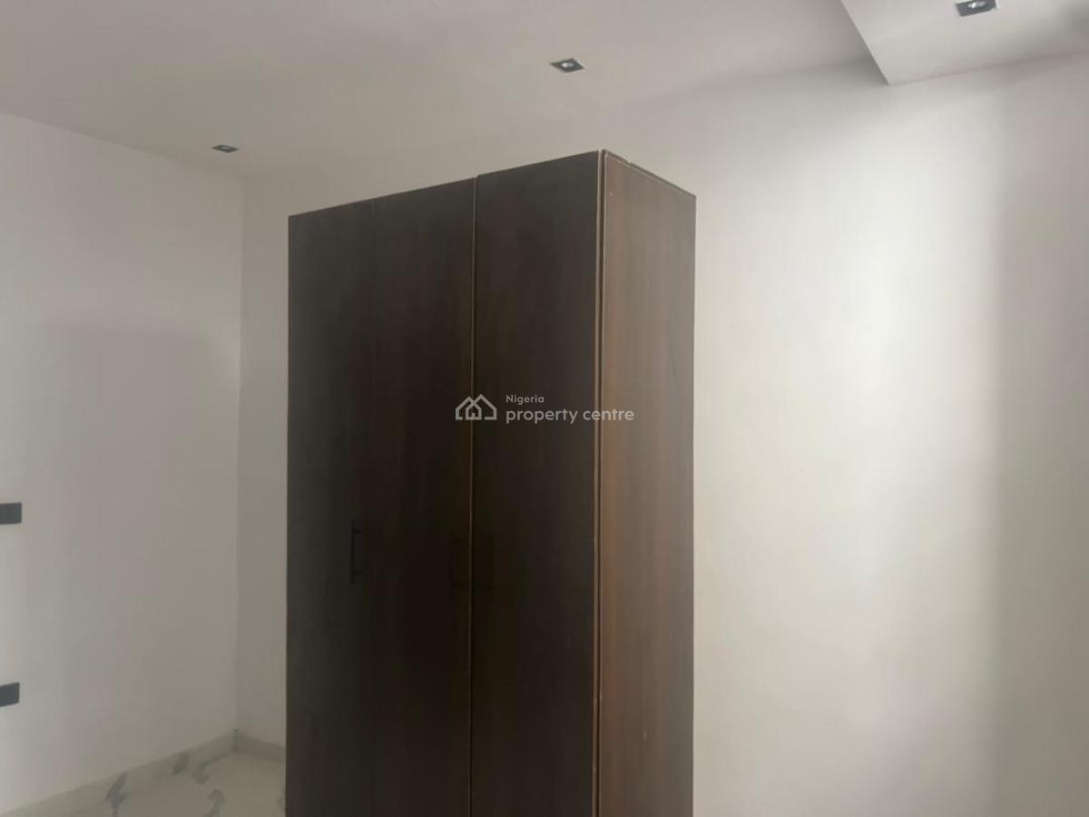 Brand New 3 Bedroom Apartment with Bq, Lekki Phase 1, Lekki, Lagos, Flat / Apartment for Rent