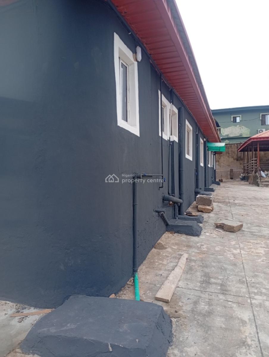 Executive Mini Flat, Cele Bus Stop Alagbole Via Ojodu Berger, Ojodu Berger, Ojodu, Lagos, Mini Flat (room and Parlour) for Rent