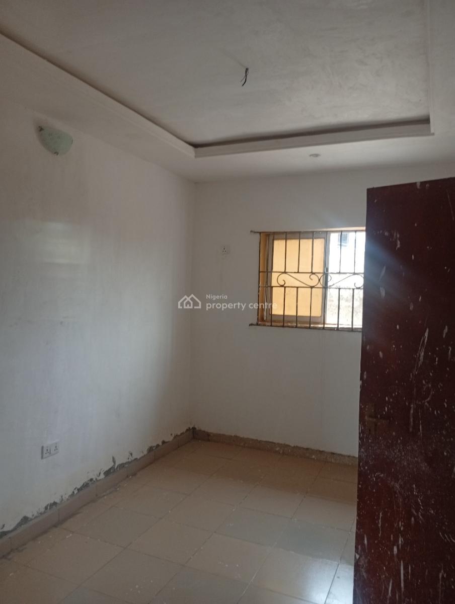 Executive Mini Flat, Cele Bus Stop Alagbole Via Ojodu Berger, Ojodu Berger, Ojodu, Lagos, Mini Flat (room and Parlour) for Rent