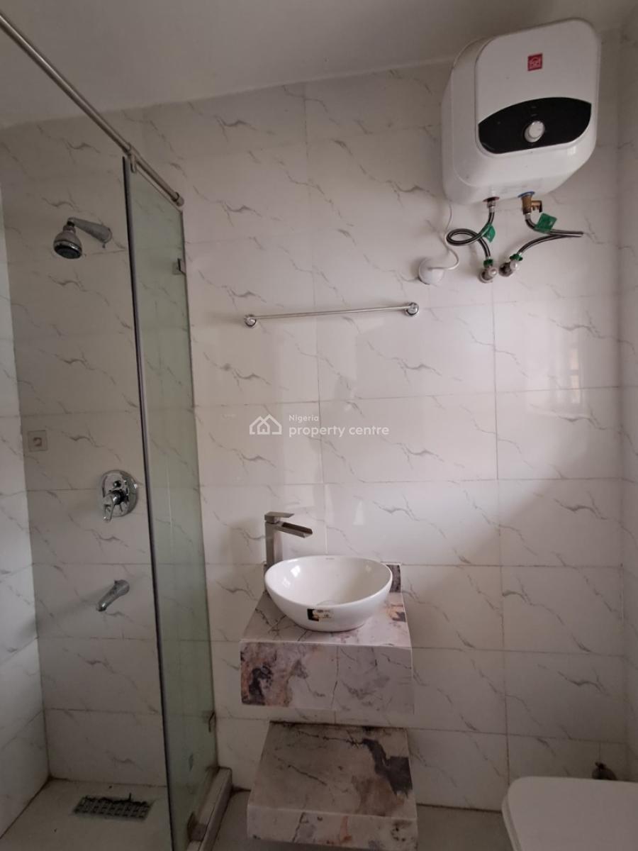 2 Bedroom Apartment Upstairs, Orchid Road Before Roundabout, Lekki, Lagos, Flat / Apartment for Rent