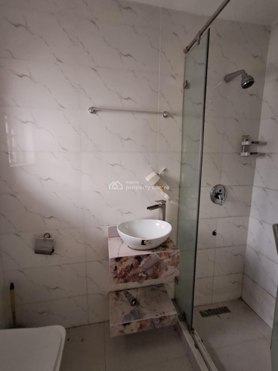 2 Bedroom Apartment Upstairs, Orchid Road Before Roundabout, Lekki, Lagos, Flat / Apartment for Rent