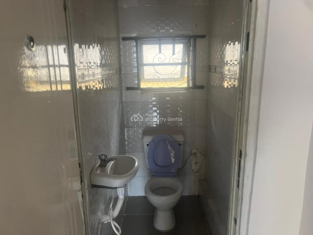 2 Bedroom Apartment, Lekki Phase 1, Lekki, Lagos, Flat / Apartment for Rent