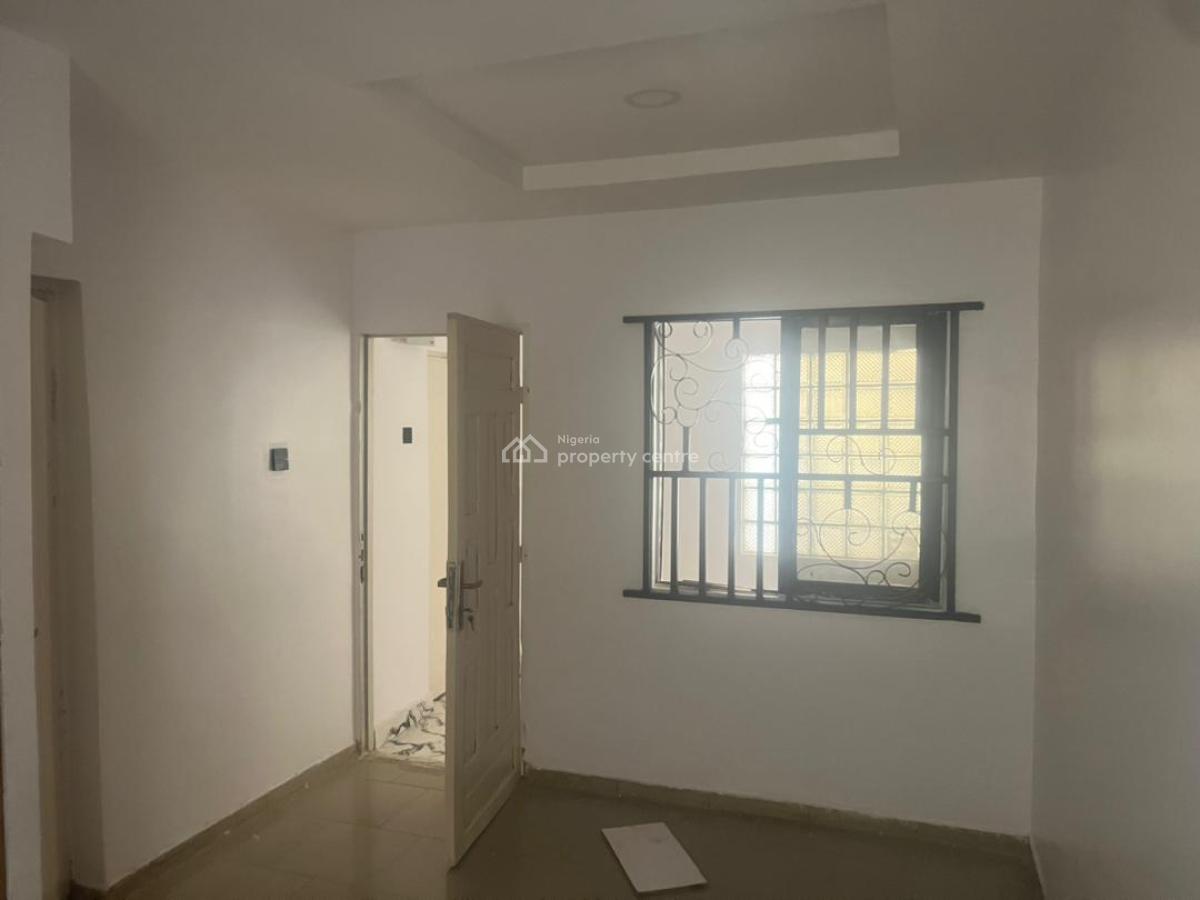2 Bedroom Apartment, Lekki Phase 1, Lekki, Lagos, Flat / Apartment for Rent