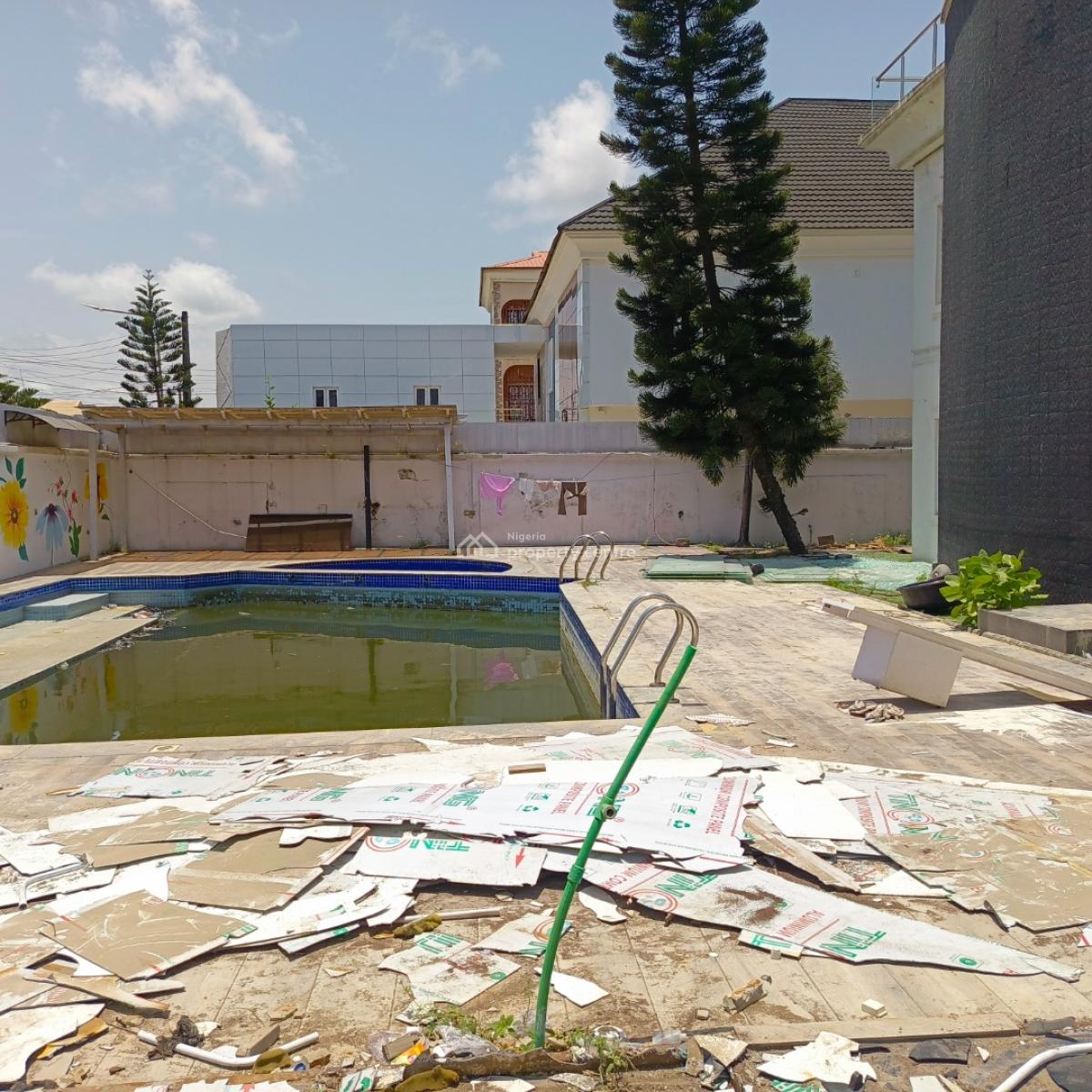 2 Units of 5 Bedroom Semi‑detached Houses  and   2 Units of 2 Bedroom Penthouse Flats, Off Adekoya Street, Oniru, Victoria Island (vi), Lagos, Hotel / Guest House for Rent