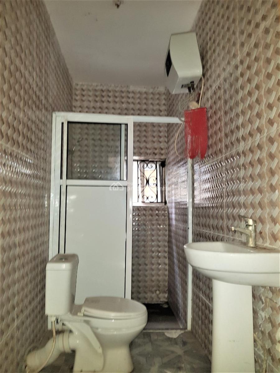 2 Bedroom Flat in a Serene and Secured Neighbourhood, Ground Floor, Ikota, Lekki, Lagos, Flat / Apartment for Rent