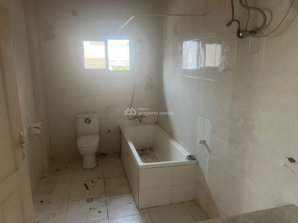 Very Spacious 4 Bedroom Penthouse with Bq, Lekki Phase 1, Lekki, Lagos, House for Rent