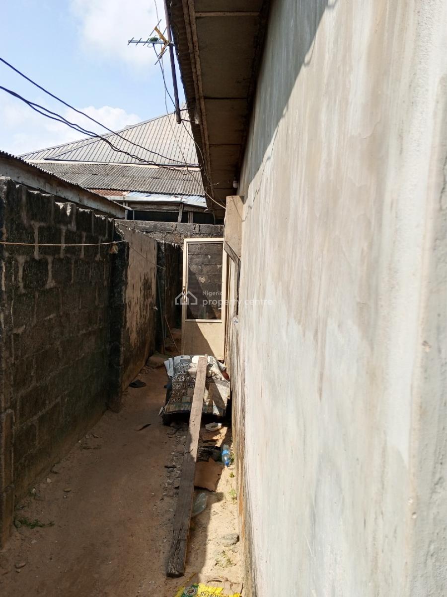 Block of Flat in a Serene Environment, Obadore Lasu-isheri Expressway, Igando, Alimosho, Lagos, Block of Flats for Sale
