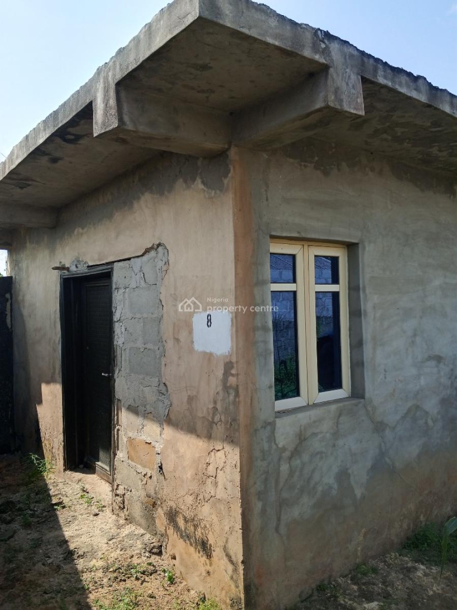 Block of Flat in a Serene Environment, Obadore Lasu-isheri Expressway, Igando, Alimosho, Lagos, Block of Flats for Sale