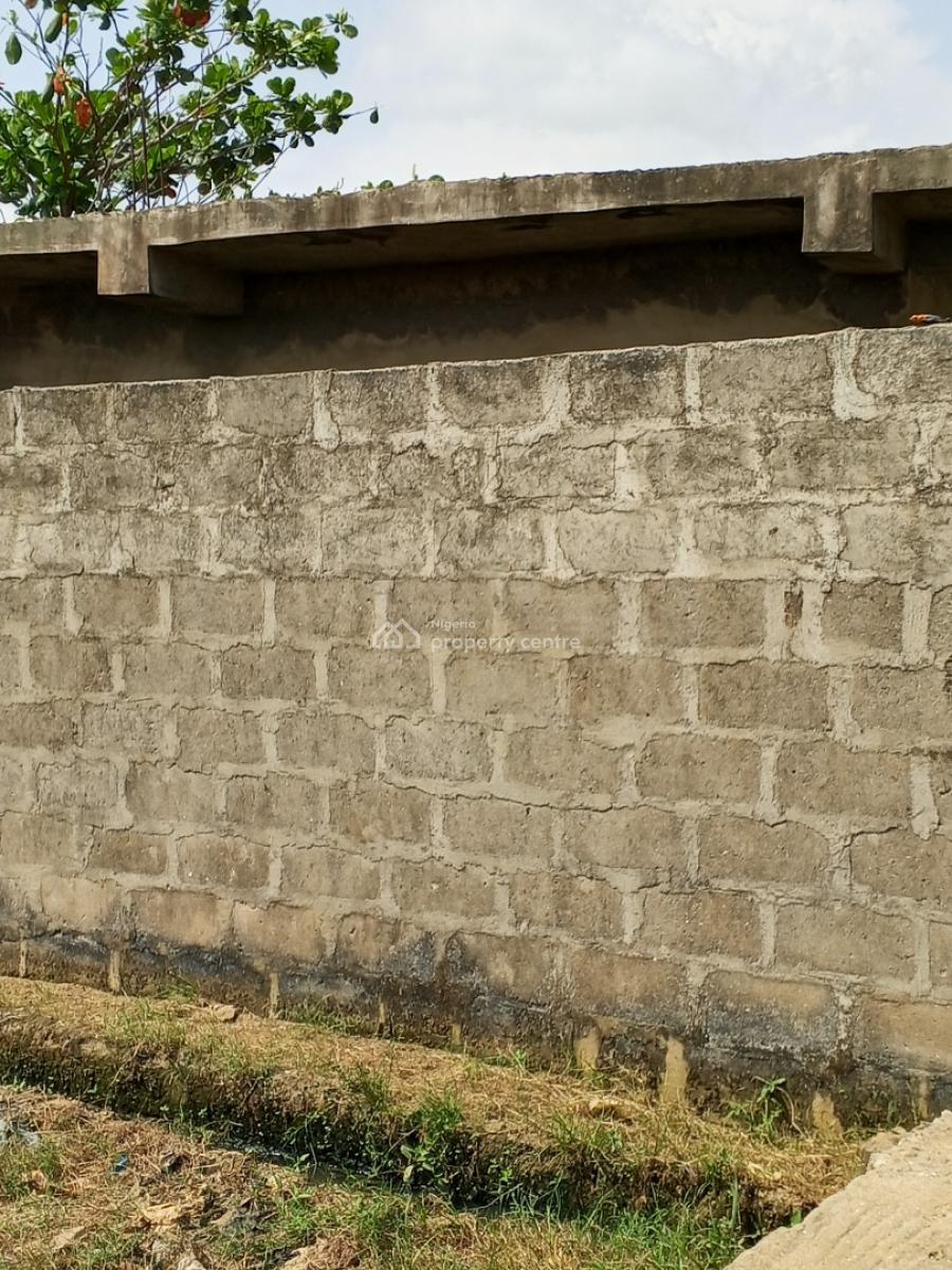 Block of Flat in a Serene Environment, Obadore Lasu-isheri Expressway, Igando, Alimosho, Lagos, Block of Flats for Sale