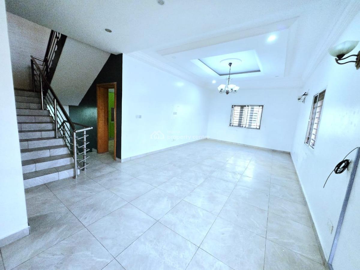 Spacious 3 Bedroom Terrace Duplex, Ikate Elegushi, Lekki, Lagos, Terraced Duplex for Rent