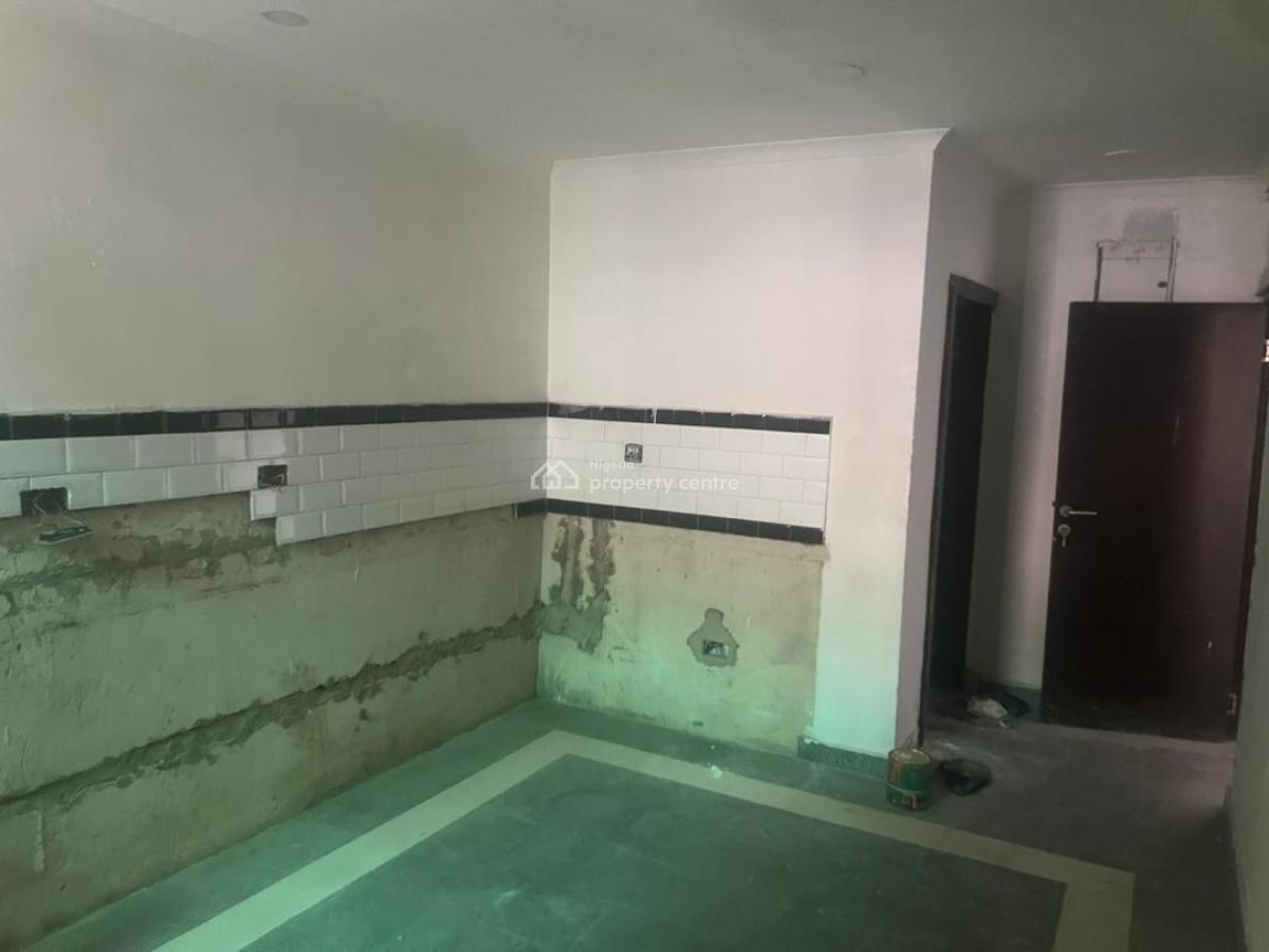 Self Compound 5 Bedroom Terrace Duplex with Bq and Security House, Lekki Phase 1, Lekki, Lagos, Semi-detached Duplex for Rent