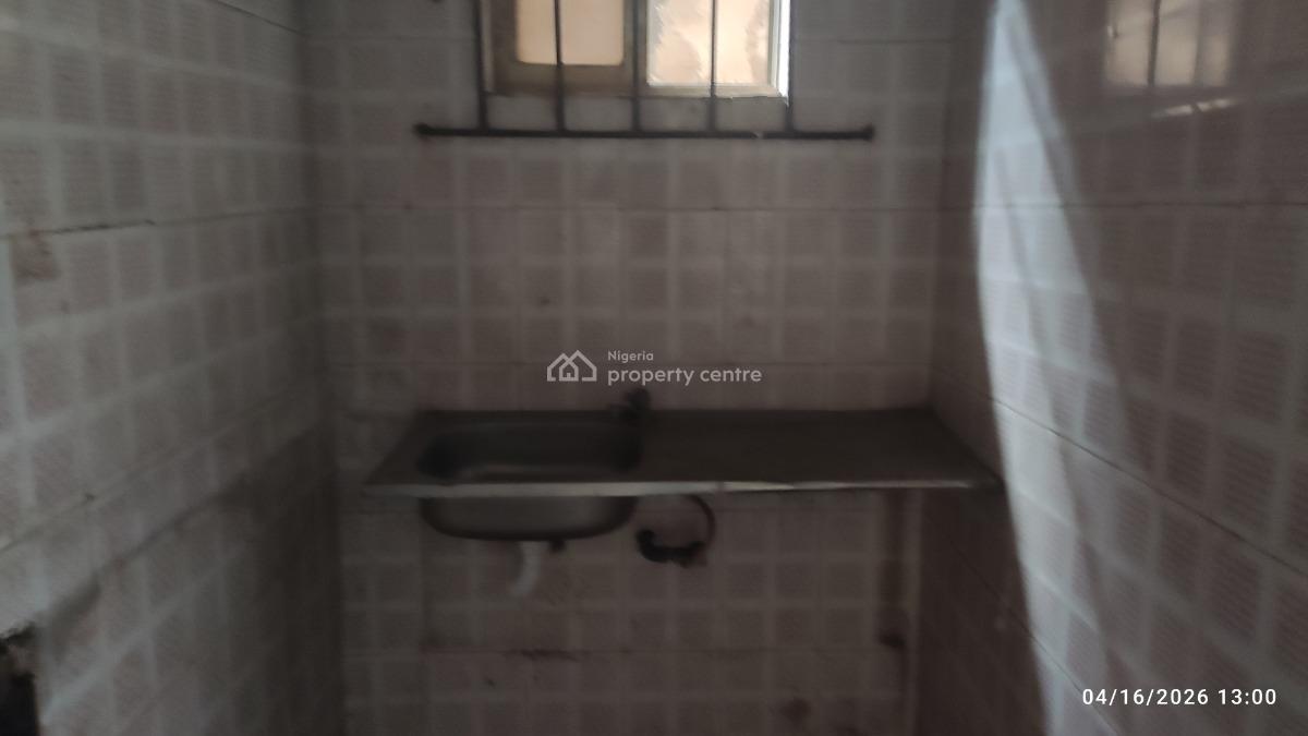 Spacious Room Self Contained, Makoko, Yaba, Lagos, Self Contain (single Rooms) for Rent