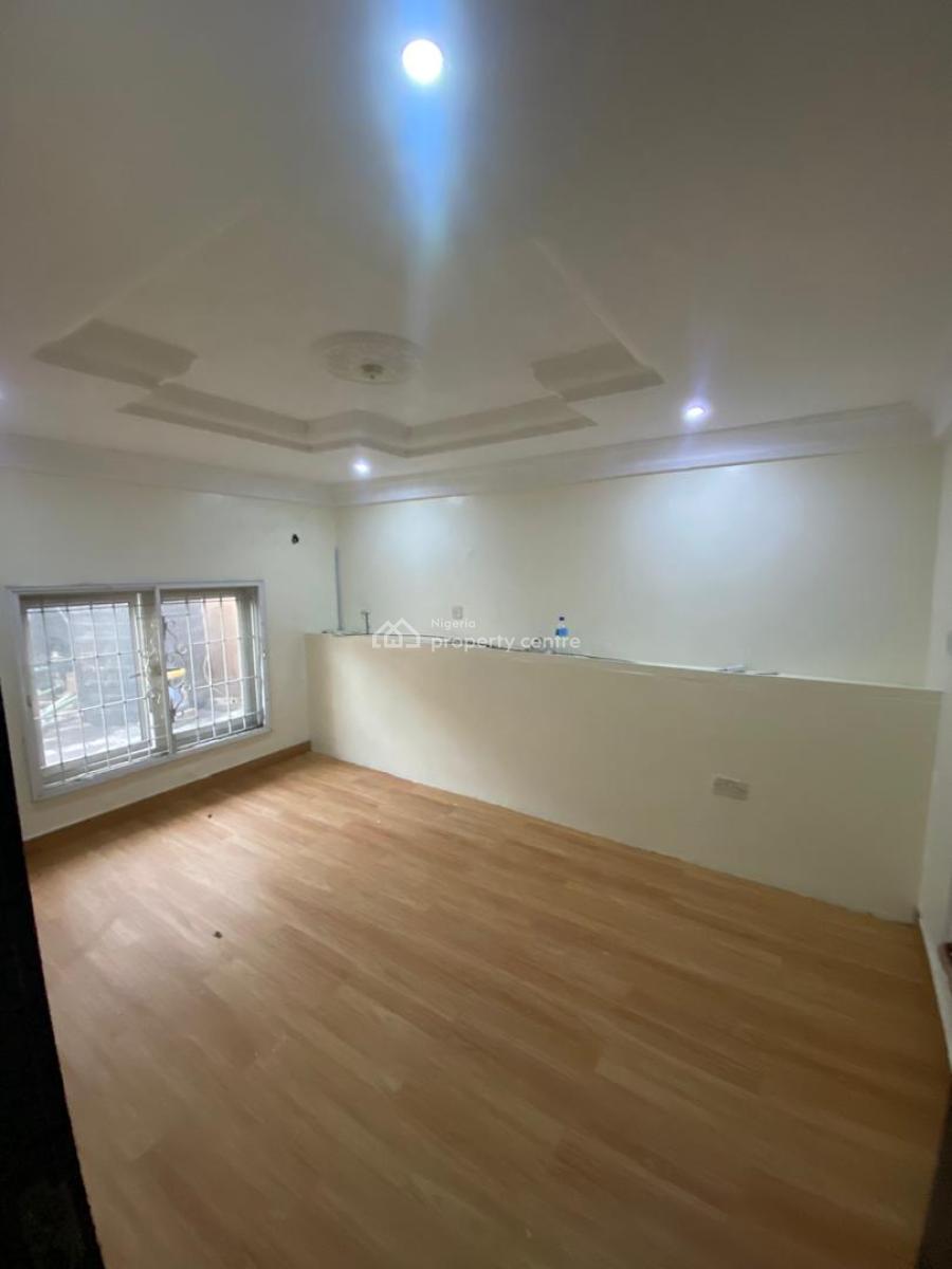 Partly Serviced Big Room Self in a Gated Estate, Off Freedom Way, Lekki Phase 1, Lekki, Lagos, Flat / Apartment for Rent